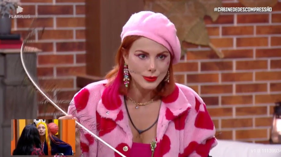 NA ‘CABINE DE DESCOMPRESSÃO’ EM NOITE INÉDITA, DEBORAH ATACA DEOLANE: “CHATA PRA CARAMBA!” - imagem 3