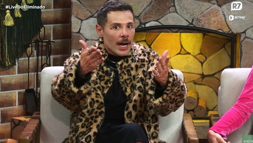 NA “LIVE DO ELIMINADO”, ALEX DETONA DEOLANE: "ENERGIA PESADA” - imagem 4