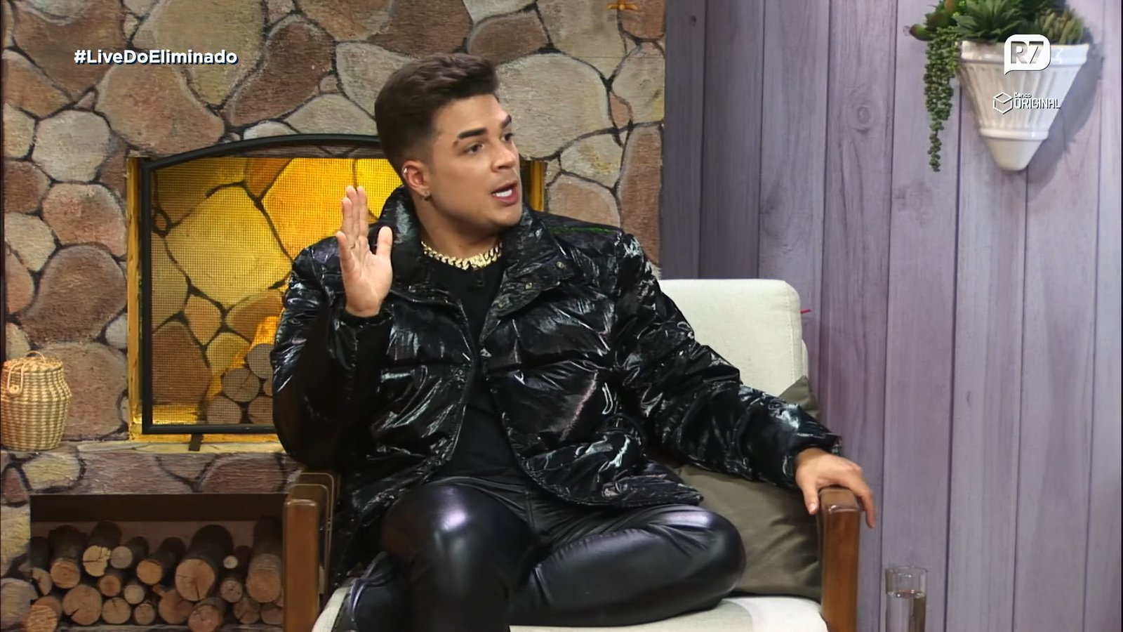 NA “LIVE DO ELIMINADO”, LUCAS SANTOS DISPARA CONTRA PARTICIPANTE: “ELA QUERIA ME CANCELAR” - imagem 3