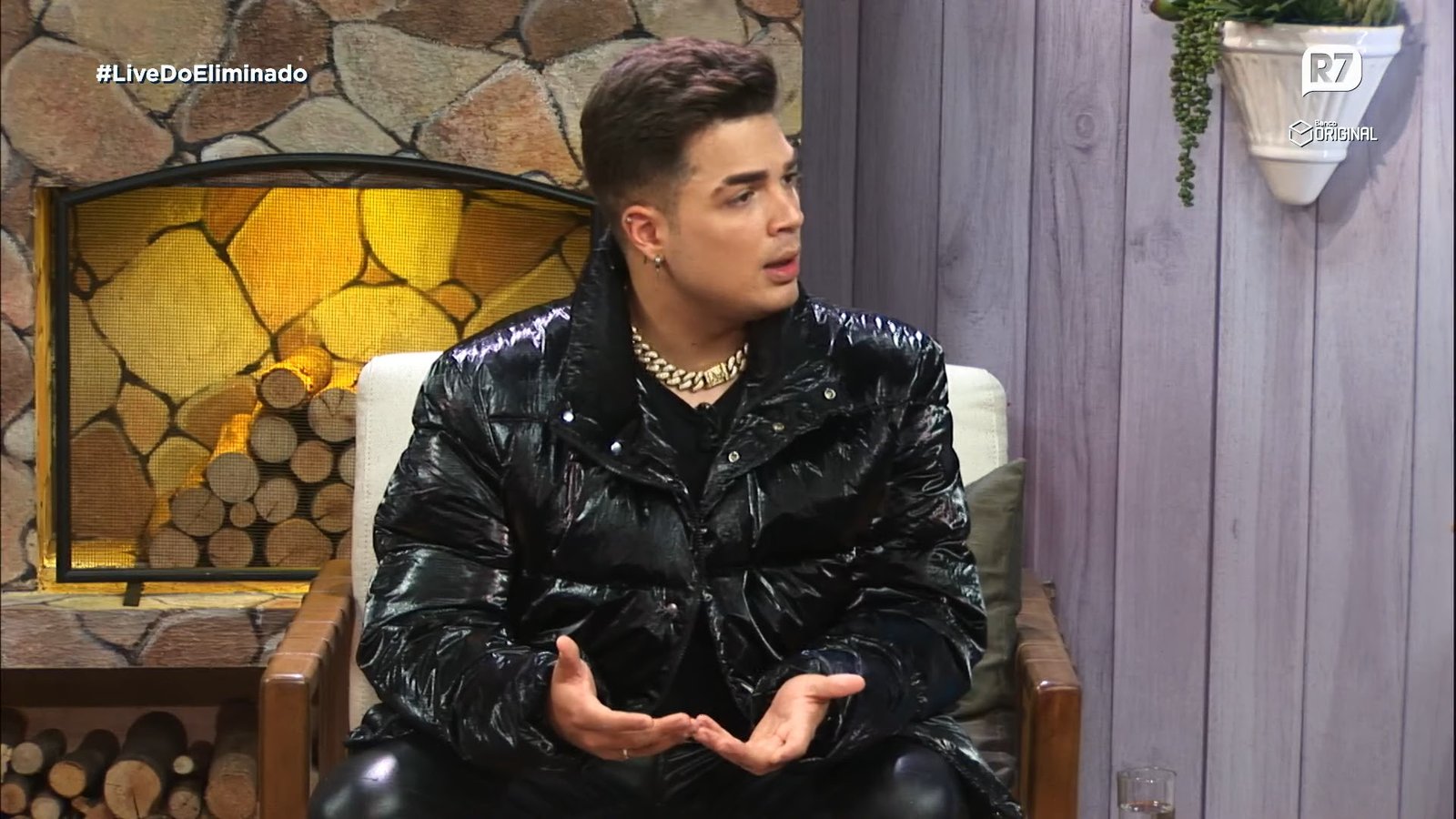 NA “LIVE DO ELIMINADO”, LUCAS SANTOS DISPARA CONTRA PARTICIPANTE: “ELA QUERIA ME CANCELAR” - imagem 4