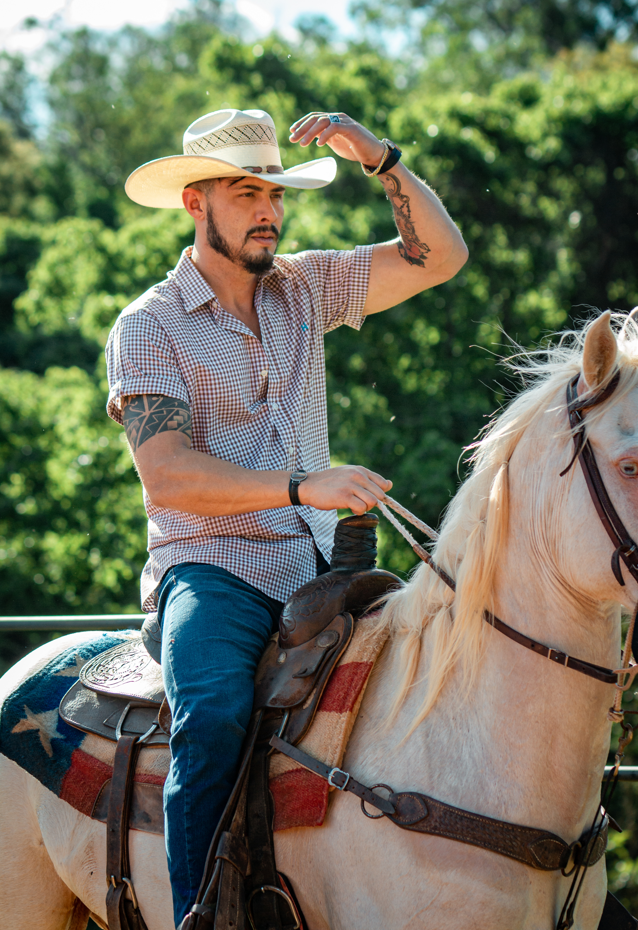 O agro sertanejo recebe mais um sucesso nesta sexta-feira (18) do cantor viral Thiago Castelli - imagem 3