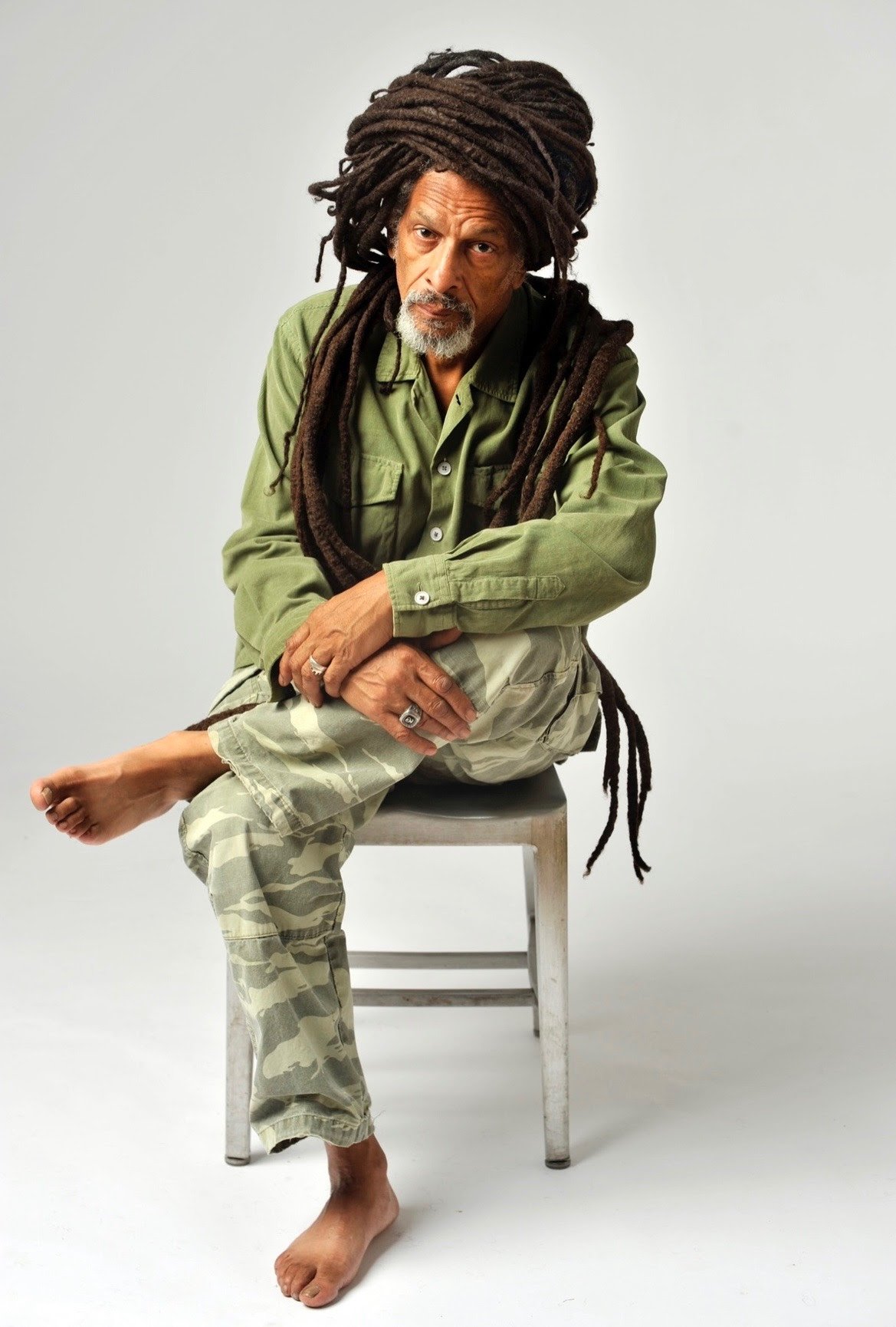 O REBELDE DE DREADSDON LETTSO LEGENDÁRIO DJ, DIRETOR E MÚSICO COMPARTILHA SEU SINGLE DE ESTREIA COMO ARTISTA - imagem 2