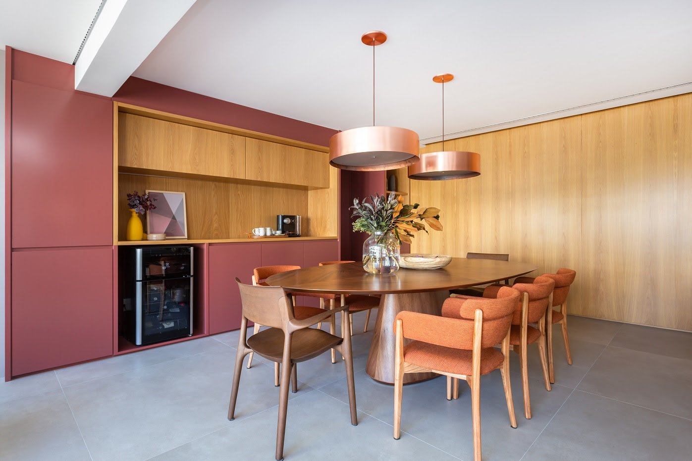 Ambientes com o Viva Magenta, a Cor de 2023, da Pantone - imagem 8