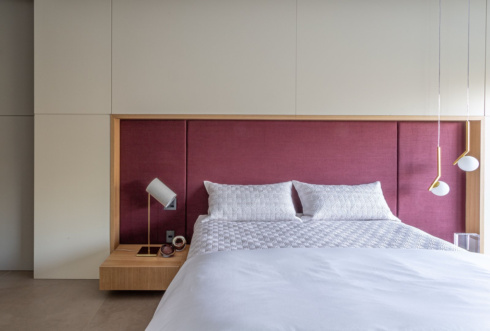 Ambientes com o Viva Magenta, a Cor de 2023, da Pantone - imagem 11