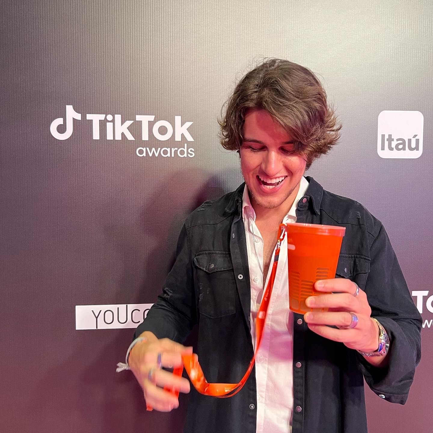 MU BISPO PARTICIPA DO TIKTOK AWARDS EM SÃO PAULO E COMEMORA CONQUISTAS DE 2022 - imagem 2