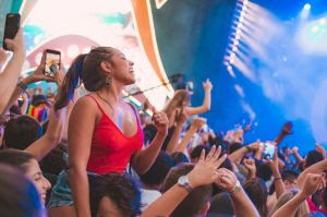 Alimentação e Carnaval: o que comer antes de curtir a folia?