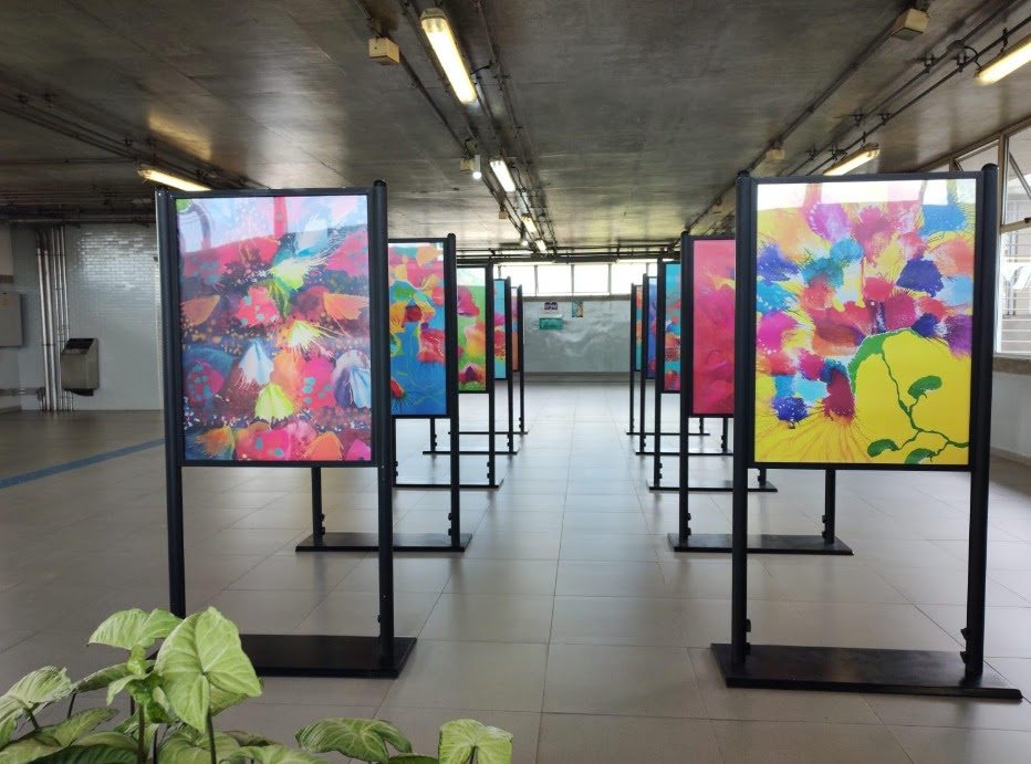 Exposição de arte cromática chega na estação Ceasa, da linha 9-Esmeralda