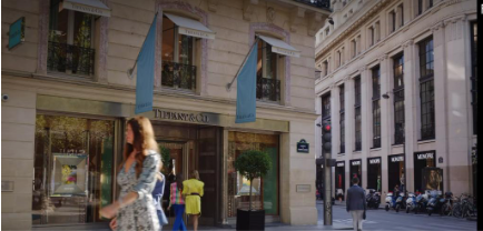 Tiffany & Co. Tem Destaque na Terceira Temporada de Emily In Paris - imagem 5