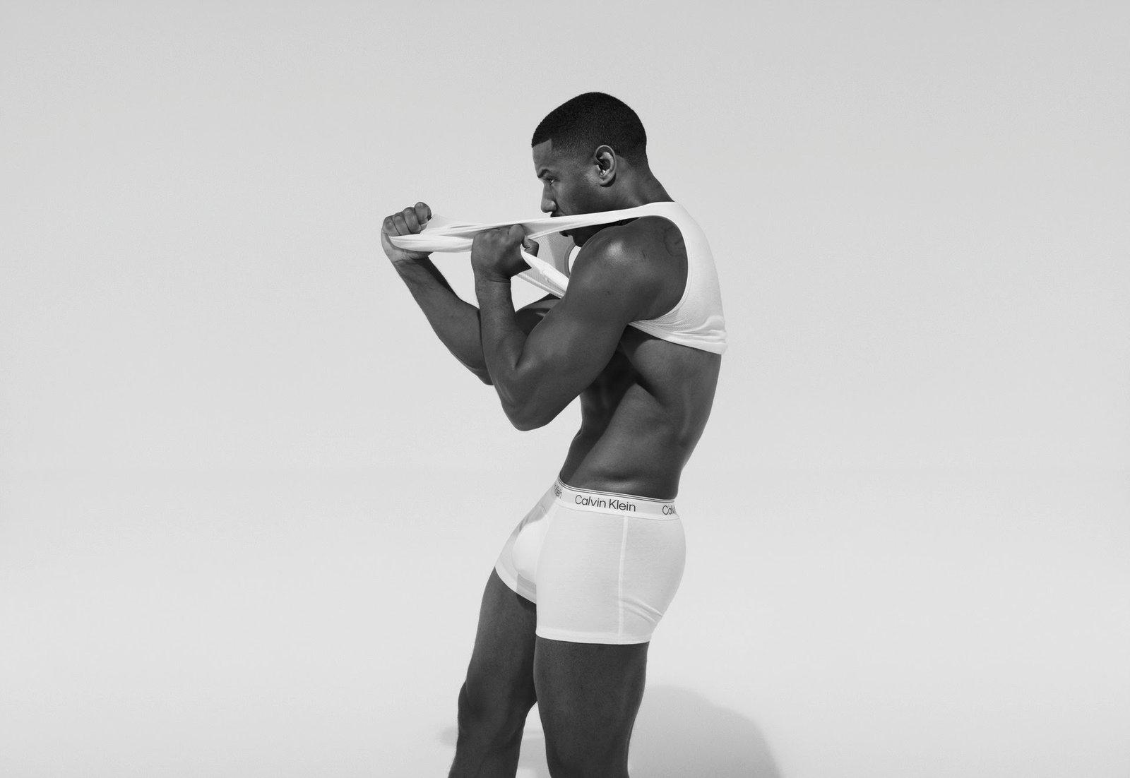 Calvin Klein revela campanha inédita de Primavera 2023 com Michael B. Jordan - imagem 2