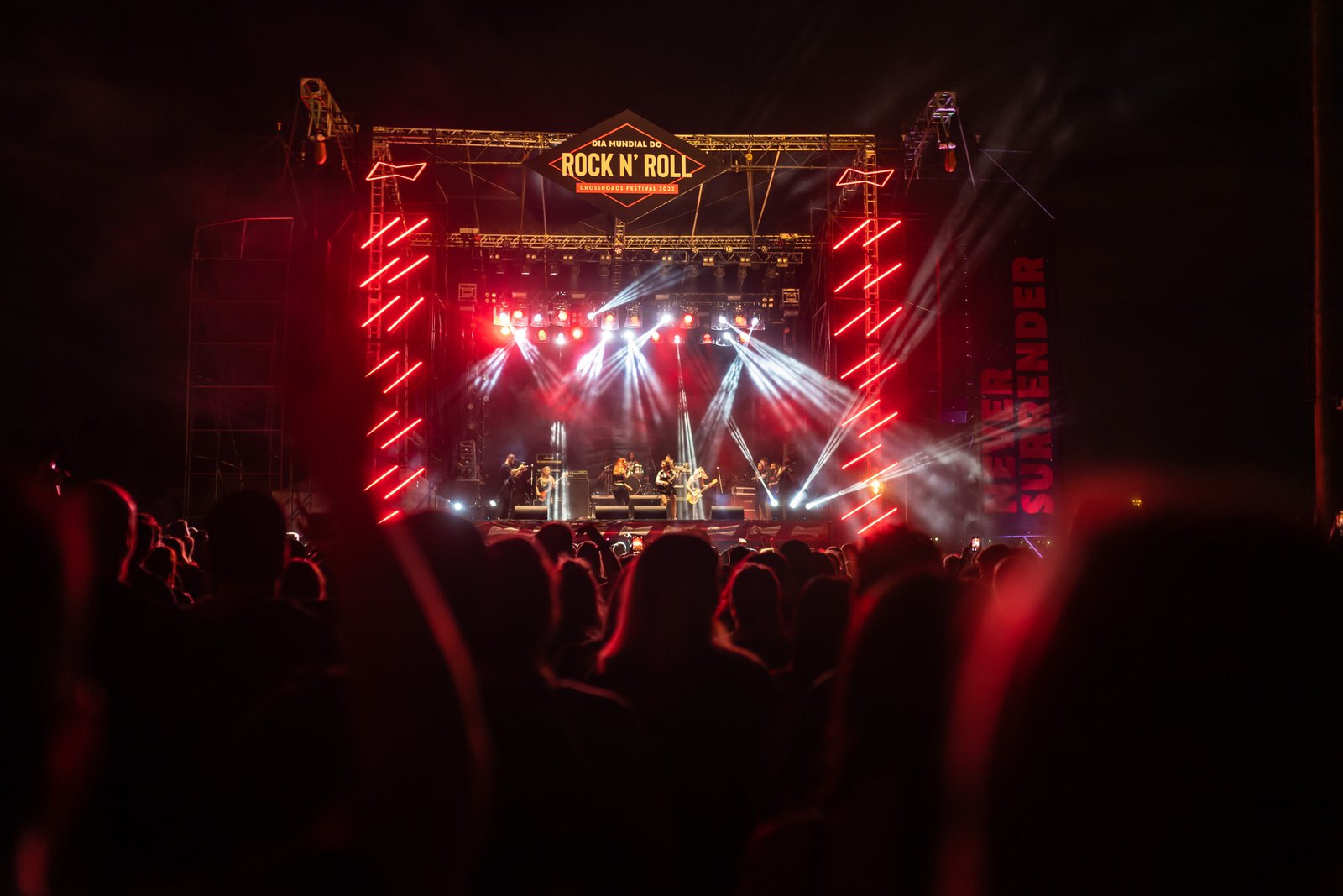 Confira o line-up do maior festival dedicado ao Dia Mundial do Rock do Paraná, o Festival Crossroads - imagem 7
