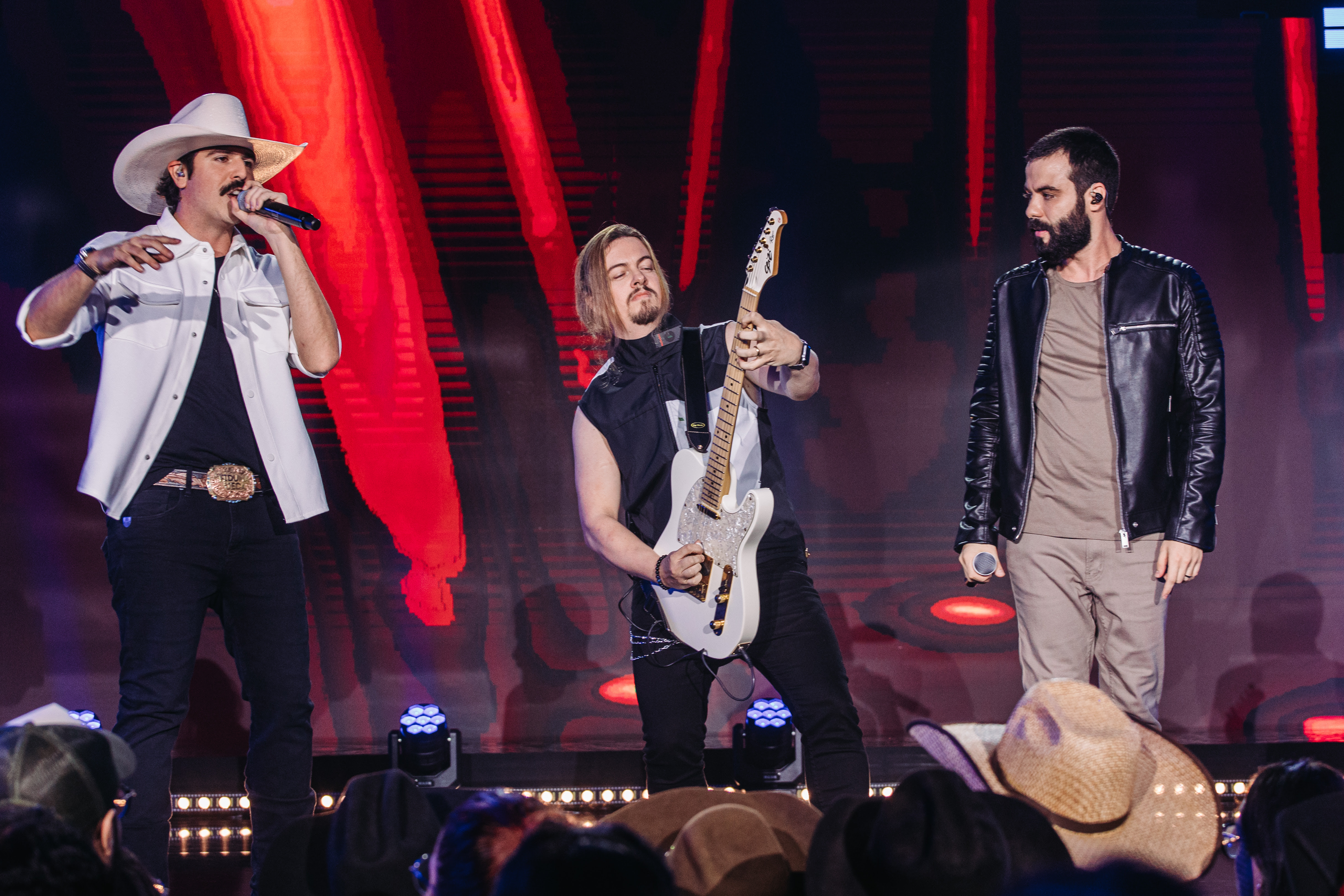 Gravação de DVD no interior deSão Paulo reúne famosos do sertanejo, dentro e fora do palco - imagem 3
