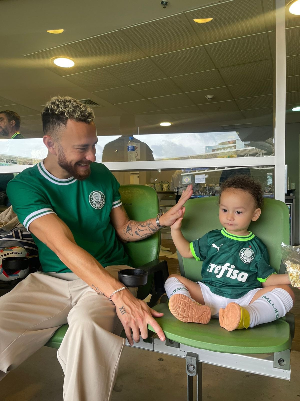 Pé quente: Fred leva Cris para ver a vitória do Palmeiras no Paulistão