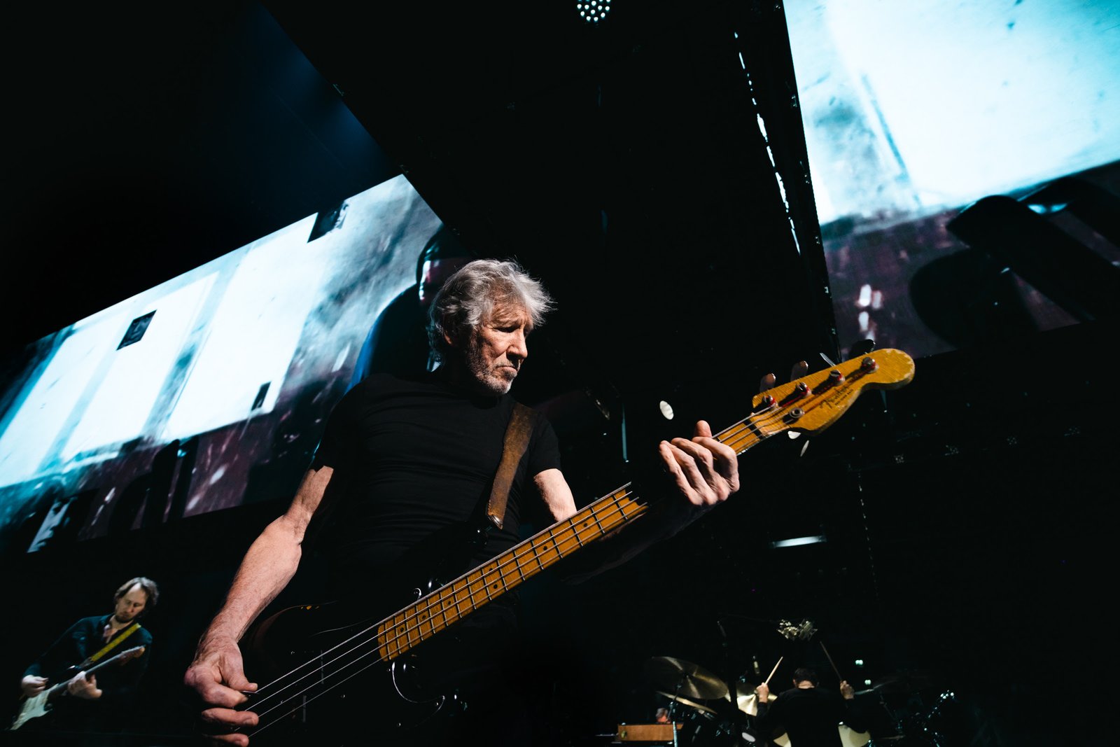 UCI exibe show de Roger Waters ao vivo - imagem 3