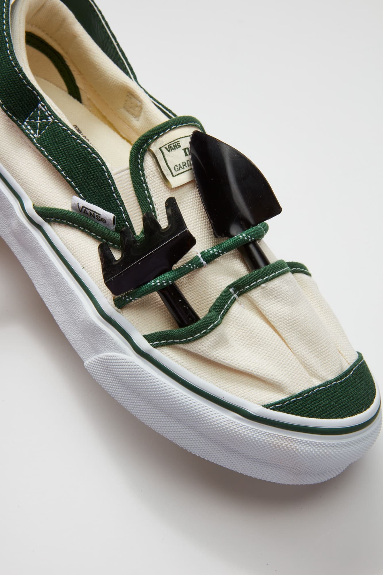 Vault by Vans e Nicole McLaughlin unem funcionalidade e design em nova colaboração - imagem 2