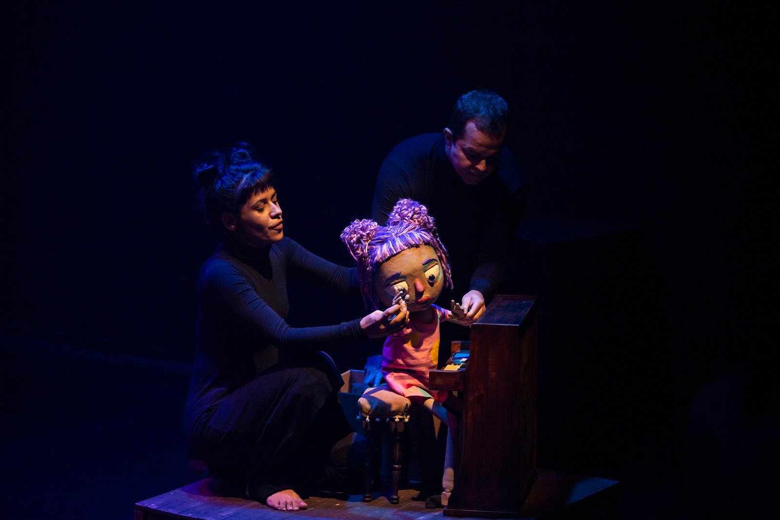 Artesanal Cia de Teatro estreia o espetáculo AZUL noCentro Cultural Banco do Brasil Rio de JaneiroDe 13 de - imagem 7