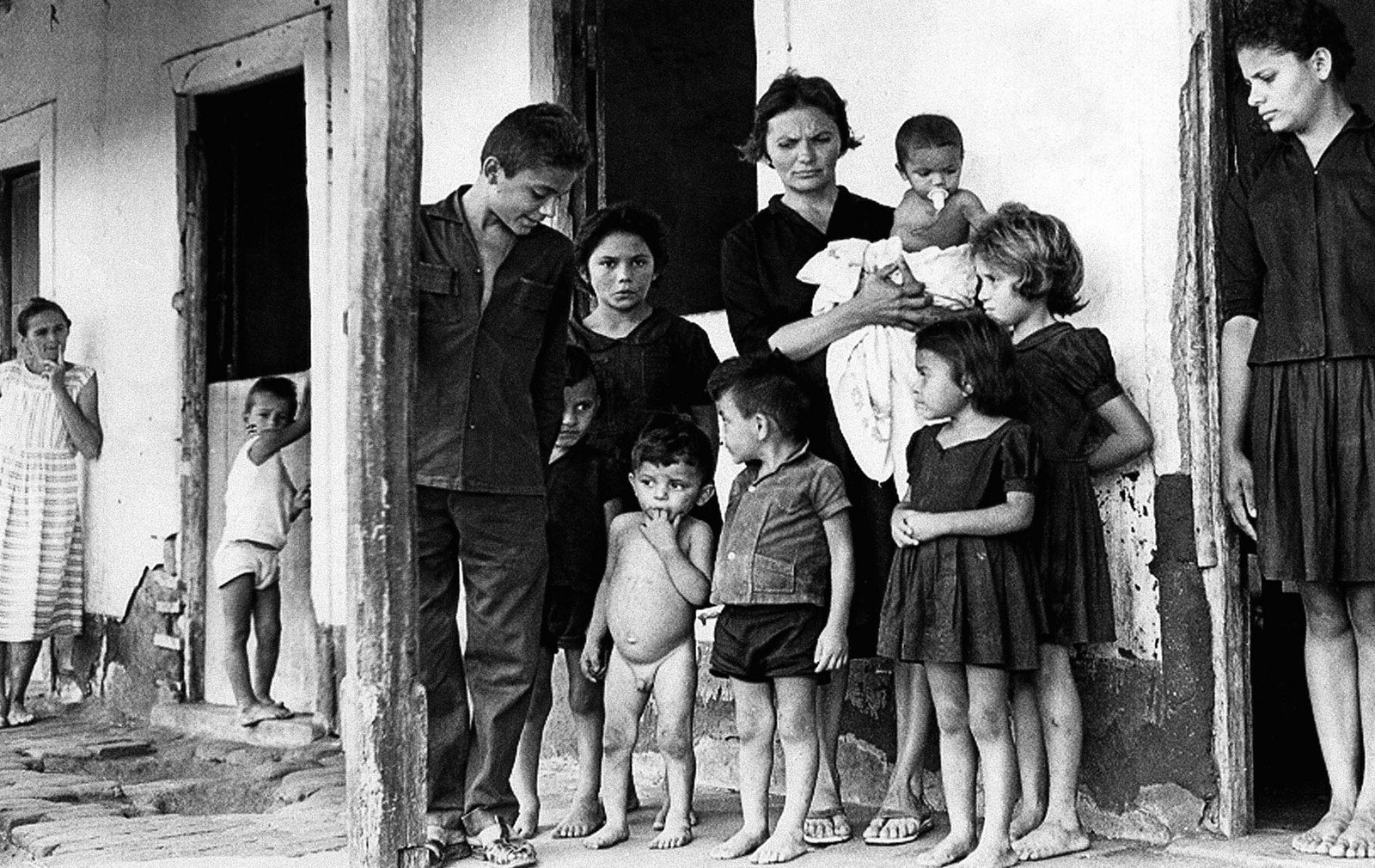 Canal Brasil exibe Cinejornal especial em homenagem a Eduardo Coutinho, que completaria 90 anos na quinta, 11 - imagem 3