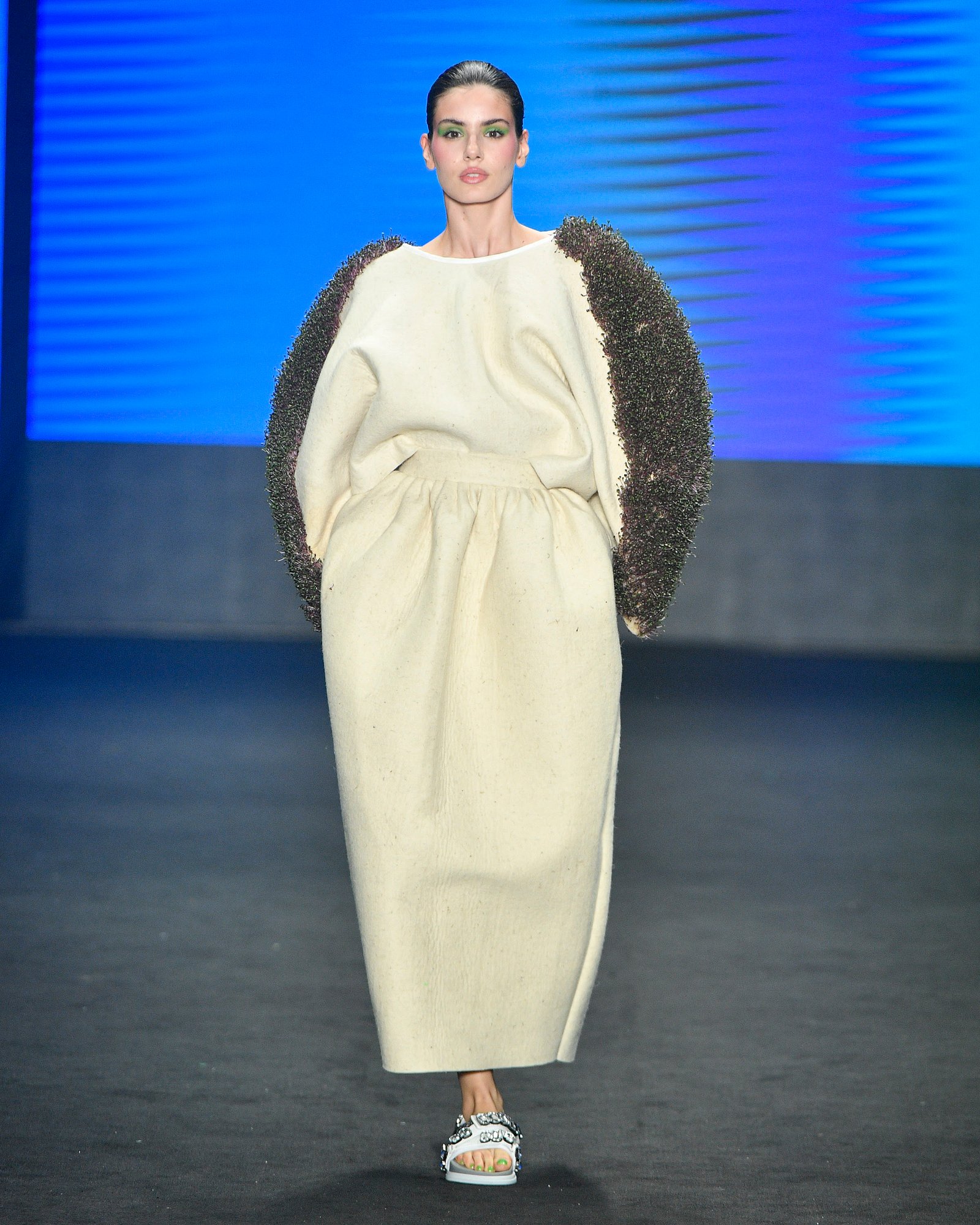 Desfile com parceria da Ypê tem explosão de flores no SPFW - imagem 2