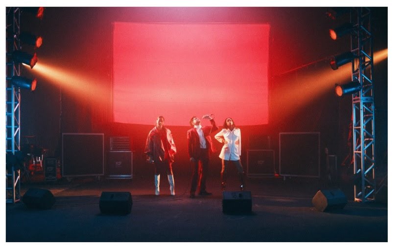 Em parceria com KITKAT®, Jão e Tasha & Tracie se unem para o lançamento da música "Break Épico"