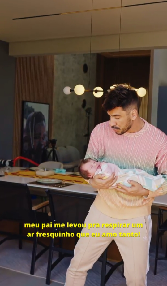 Julio Rocha mostra rosto da filha pela primeira vez nas redes sociais: "A mais nova influencer da casa - imagem 24