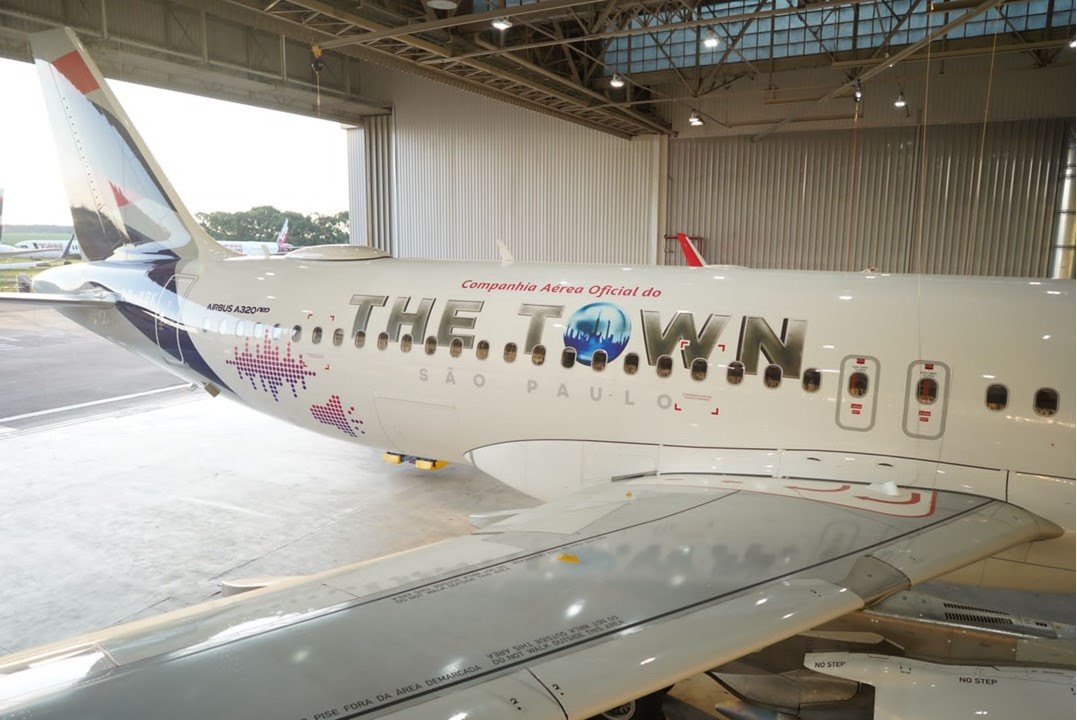 LATAM adesiva três aeronaves no Brasil para celebrar a primeira edição do The Town - imagem 2