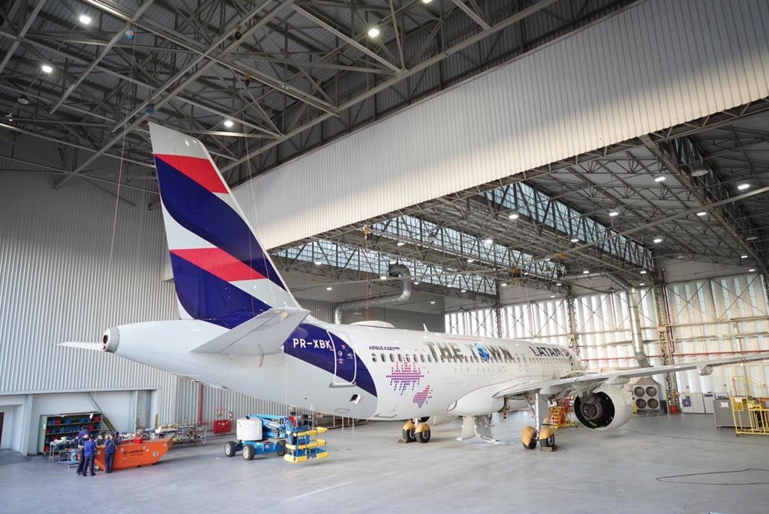 LATAM adesiva três aeronaves no Brasil para celebrar a primeira edição do The Town - imagem 3