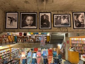 Livraria da Vila e a editora Rocco realizam a exposição "Clarice em 10 imagens".
