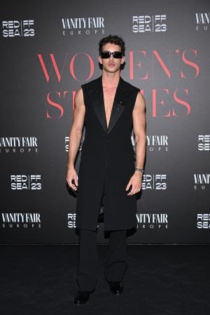 Manu Rios usa Ferragamo na festa de gala Vanity Fair Europe para o Festival Internacional de Filmes em Cannes