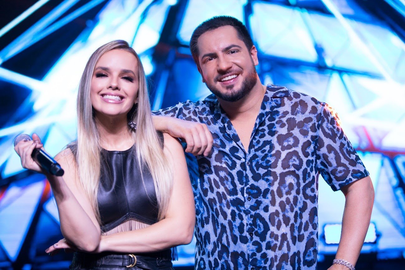Após susto com filha e marido, Thaeme e seu parceiro de dupla Thiago se jogam no piseiro na inédita ‘Seu