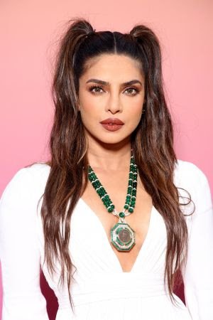 Bulgari recebe Zendaya e Priyanka Chopra Jonas para inauguração de seu novo Hotel em Roma - imagem 4