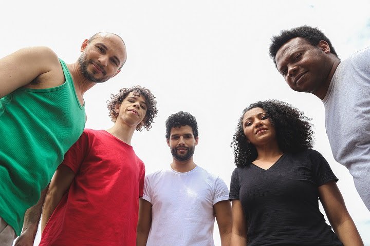 Companhia de Teatro Heliópolis se apresenta na Casa Museu Ema Klabin