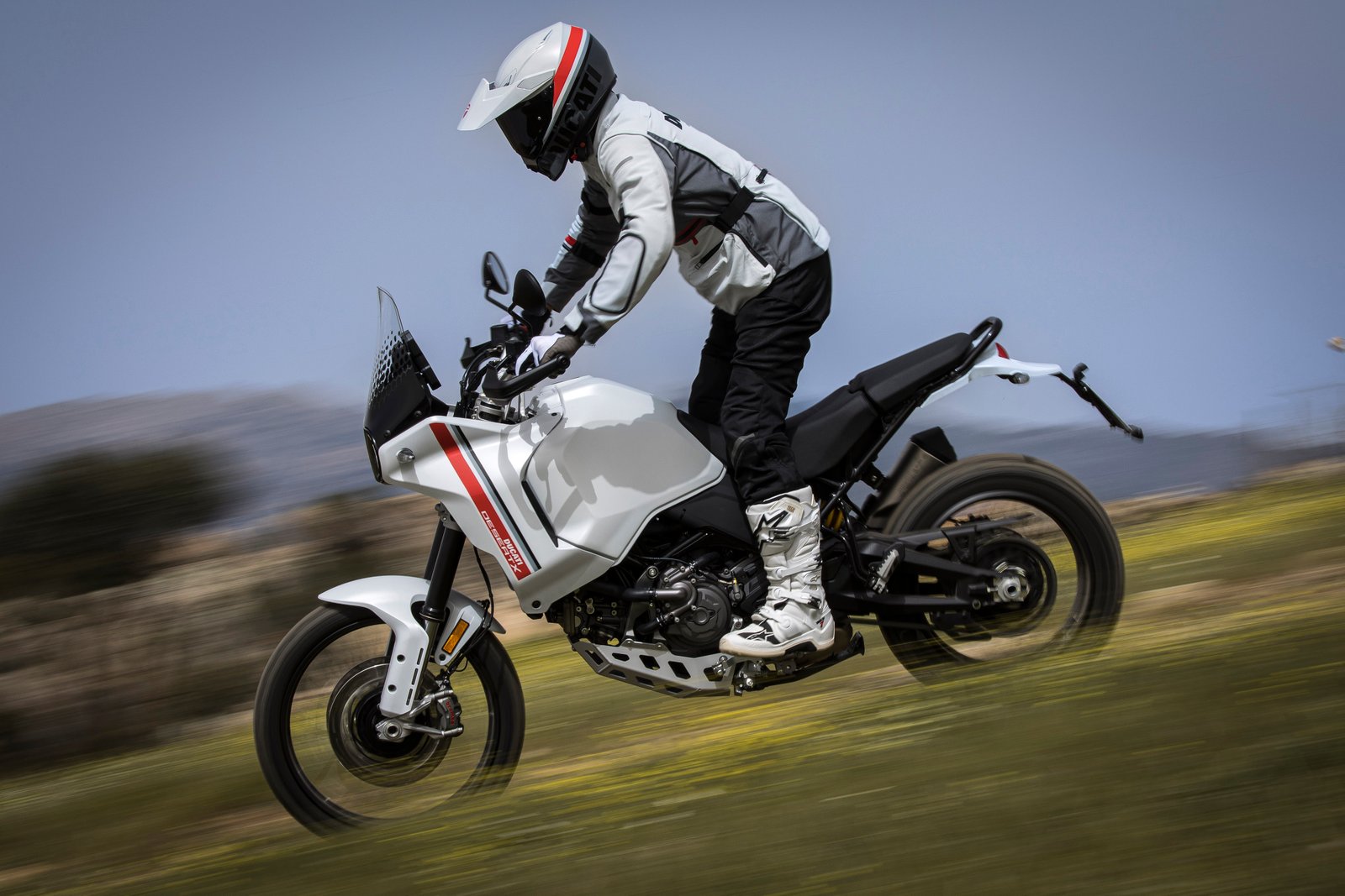 Ducati DesertXdesembarcano Brasil - imagem 4