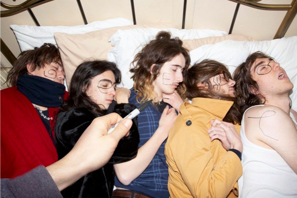 GEESEREVELA NOVA FAIXA E CLIPE “I SEE MYSELF”: - imagem 2