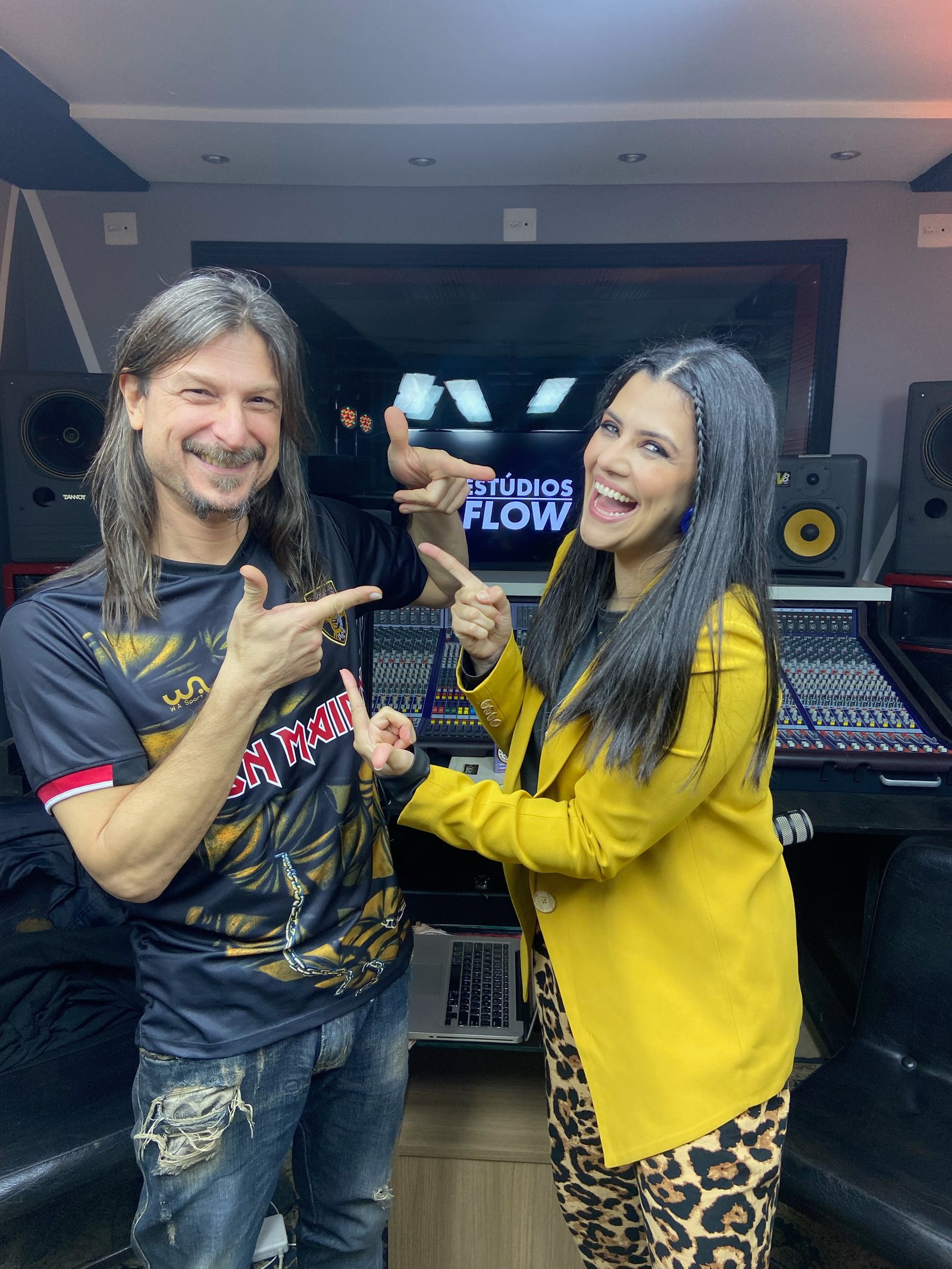 Nat Guareschi se une aos estúdios Flow e ao Podcast Amplifica na transmissão do festival João Rock