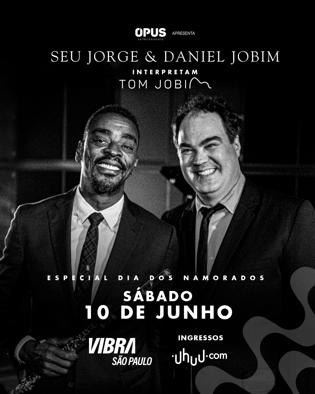 Seu Jorge e Daniel Jobim interpretam Tom Jobim, no palco da Vibra São Paulo - imagem 7