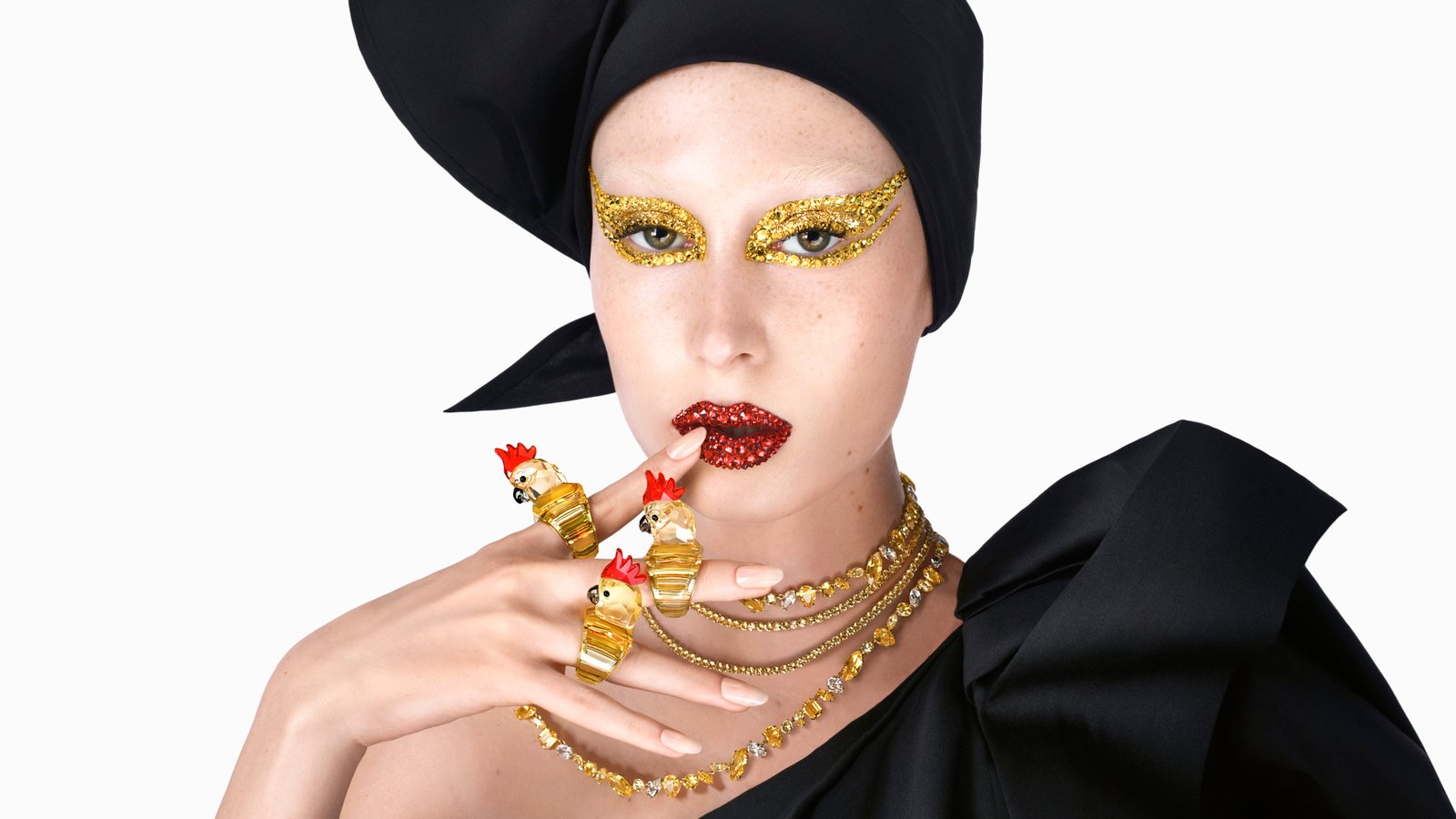 SWAROVSKI lança campanha Metamorphosis por Steven Meisel - imagem 2