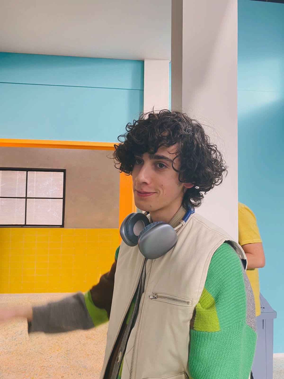 Ator descobre diagnóstico de espectro autista interpretando personagem com o transtorno em série da HBO Brasil - imagem 2