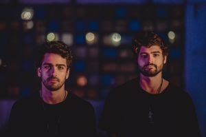 Cat Dealers e Falamansa unem forró à música eletrônica em "Oh! Chuva"
