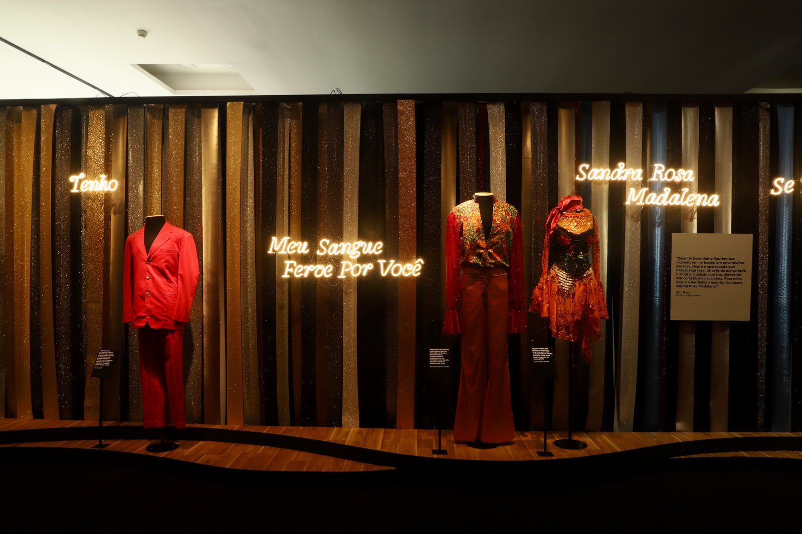 Confira os looks icônicos de Sidney Magal que estão em exposição em São Paulo - imagem 4