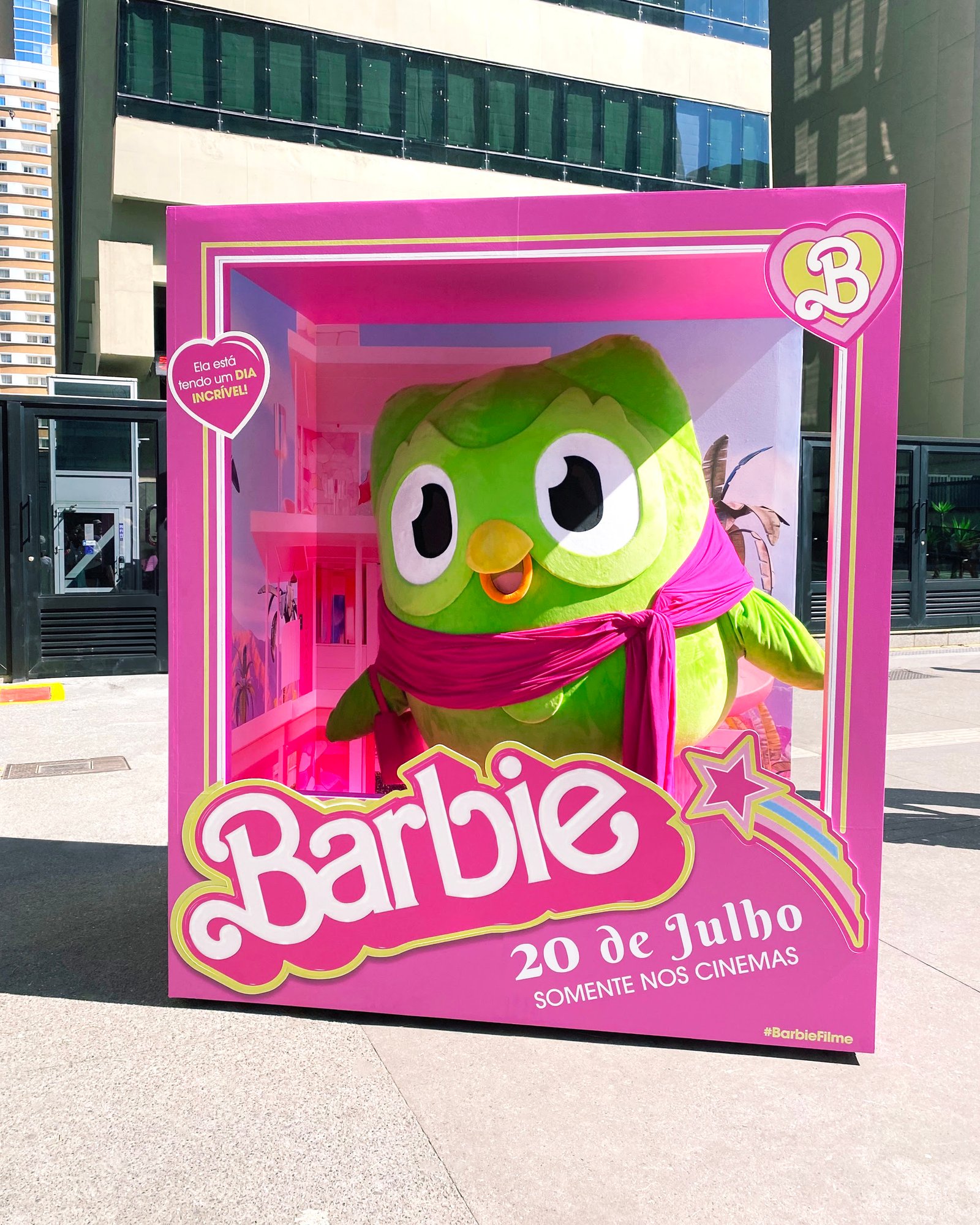 Duolingo invade o universo da Barbie para divulgar sua participação no filme