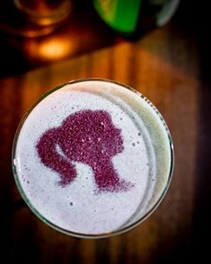 Miles Wine & Jazz Bar criar Drinque Barbie
