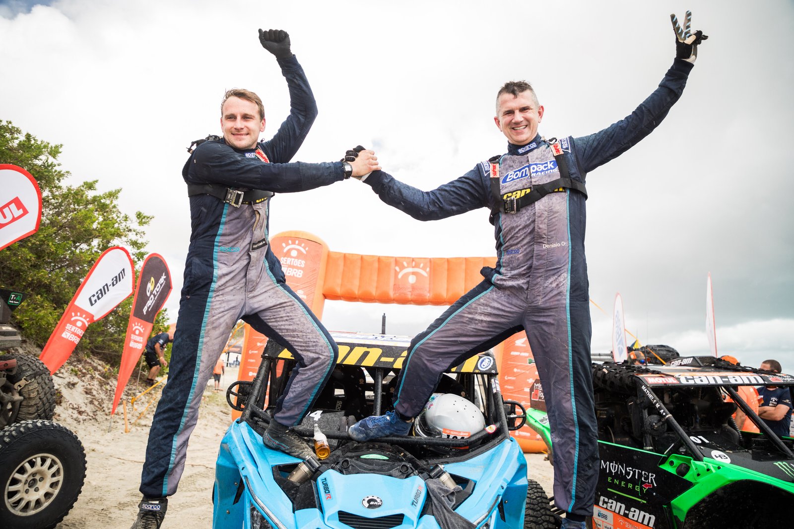 Deni Nascimento e Gunnar Dums são os campeões do Rally dos Sertões