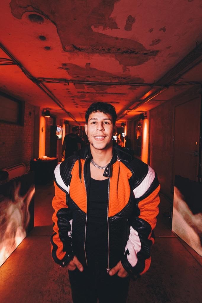 Fenômeno da internet, Isaías Silva recebe Marina Sena, Carol Biazin e mais artistas em Malokera