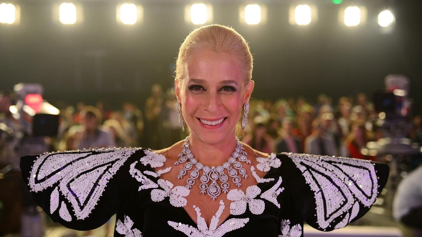 ‘Hebe: A Estrela do Brasil’, com Andrea Beltrão, estreia no Megapix nesta terça (1º) - imagem 2