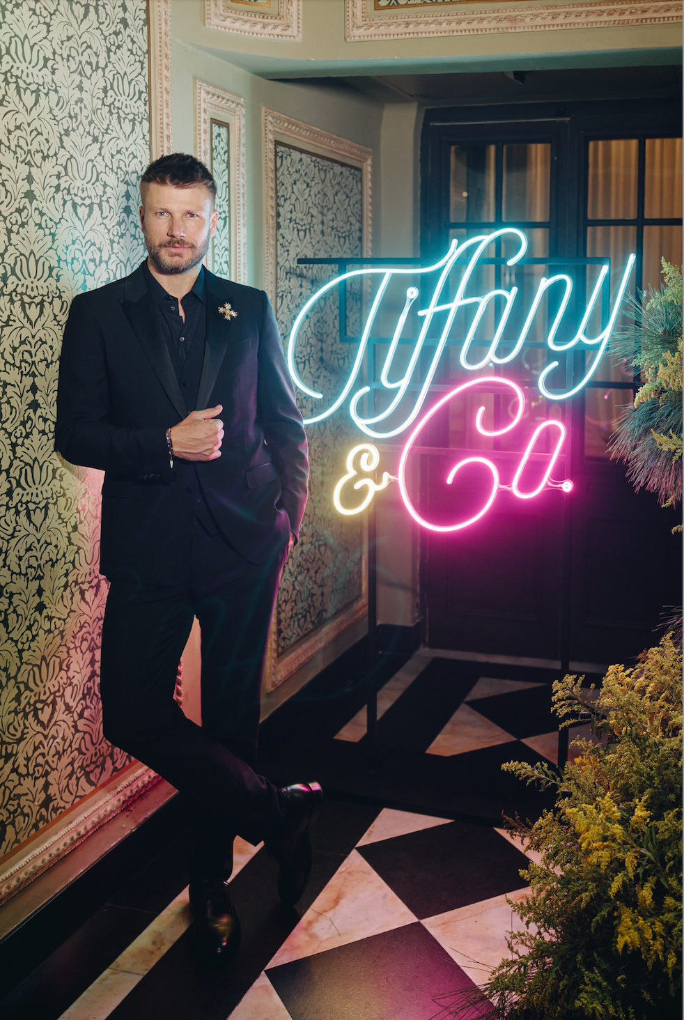 RODRIGO HILBERT USA JOIAS TIFFANY & CO. PARA A COMEMORAÇÃO DE 10 ANOS DA MARCA NO SUL DO BRASIL - imagem 2