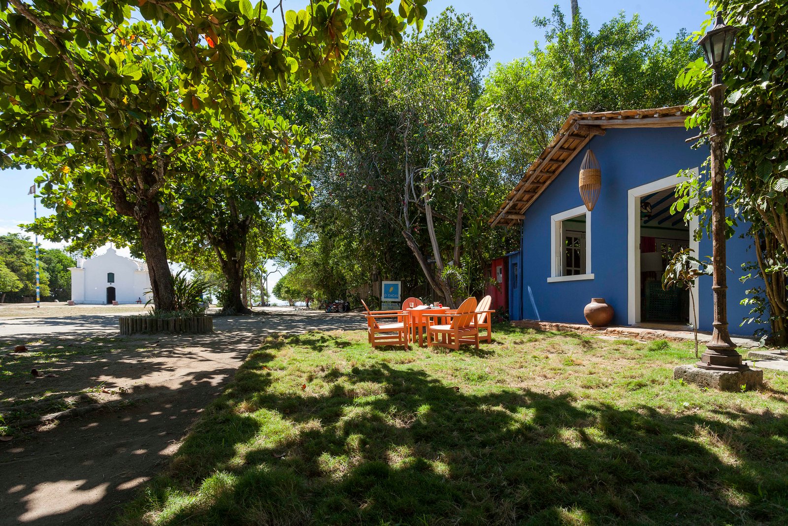 Tranquilidade de Trancoso é capa da Travel + Leisure de setembro