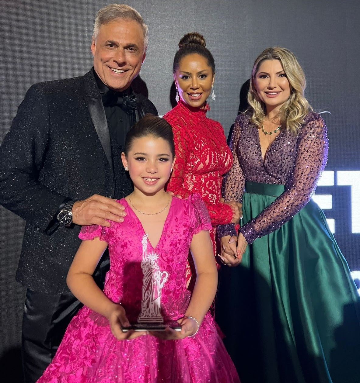 Noite de gala em Nova Iorque: Sophia Eldo foi a primeira criança a ser premiada - imagem 2