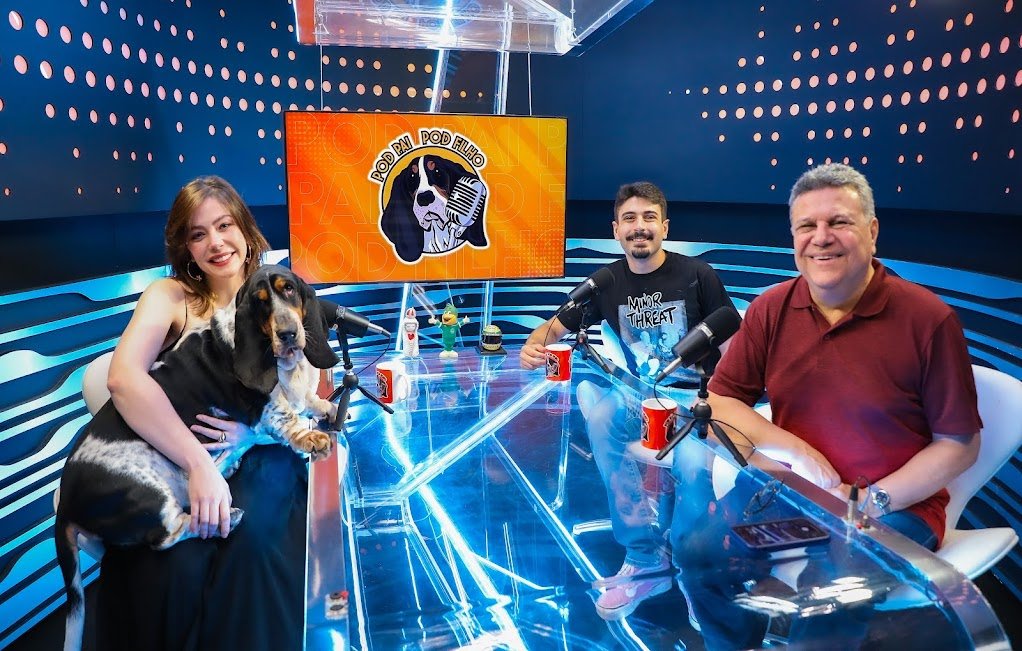 “Pod Pai Pod Filho”: Bia Arantes fala de polêmico beijo lésbico na TV, analisa momento ‘delicado’ com - imagem 2