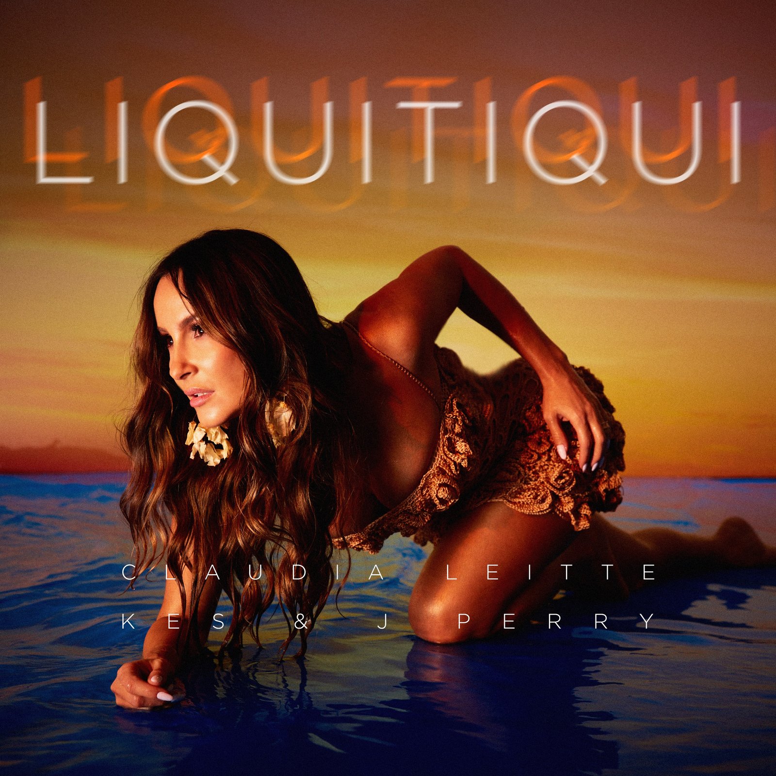 “LIQUITIQUI”: CLAUDIA LEITTE SÓ QUER AMOR EM NOVO SINGLE - imagem 6