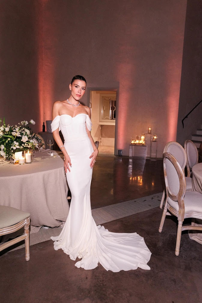 MICHELLE SALAS USA TIFFANY & CO. EM COMEMORAÇÕES DO SEU CASAMENTO COM DANILO DÍAZ NA TOSCANA - imagem 5