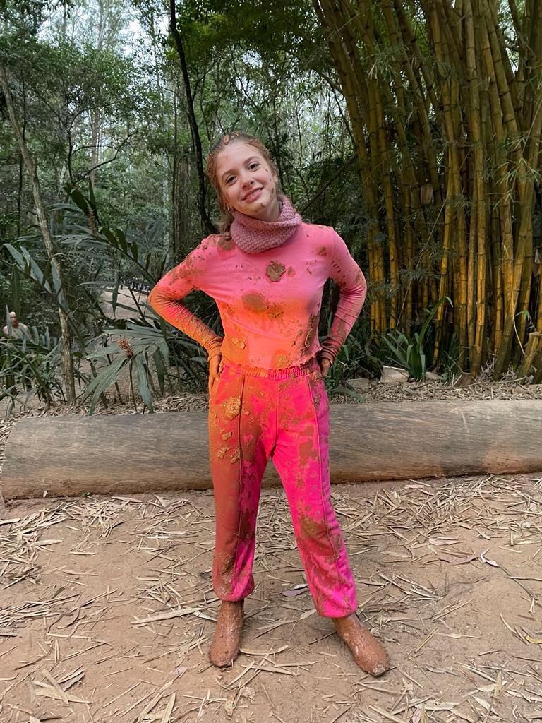 Bárbara Cruz comenta sobre as divertidas gravações do acampamento em 'A Infância de Romeu e Julieta'